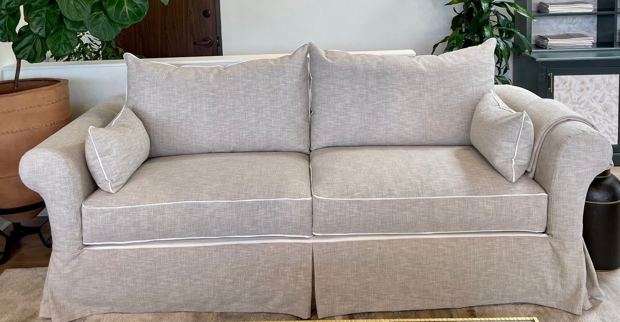 8' Monterey Sofa ShopQuatrine